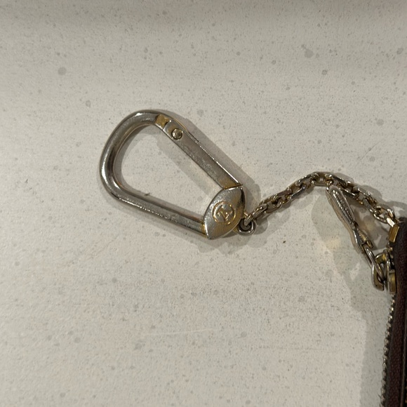 Louis Vuitton Key Pouch - Picture 8 of 10